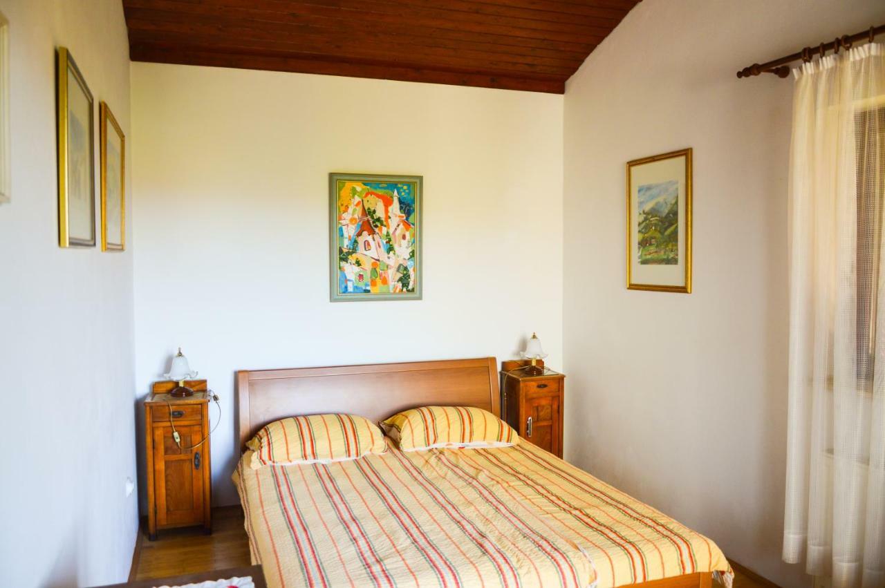 Apartment Zoja Pinezići Екстериор снимка